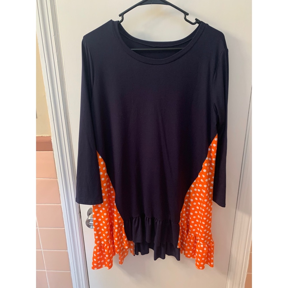 Navy/orange tunic